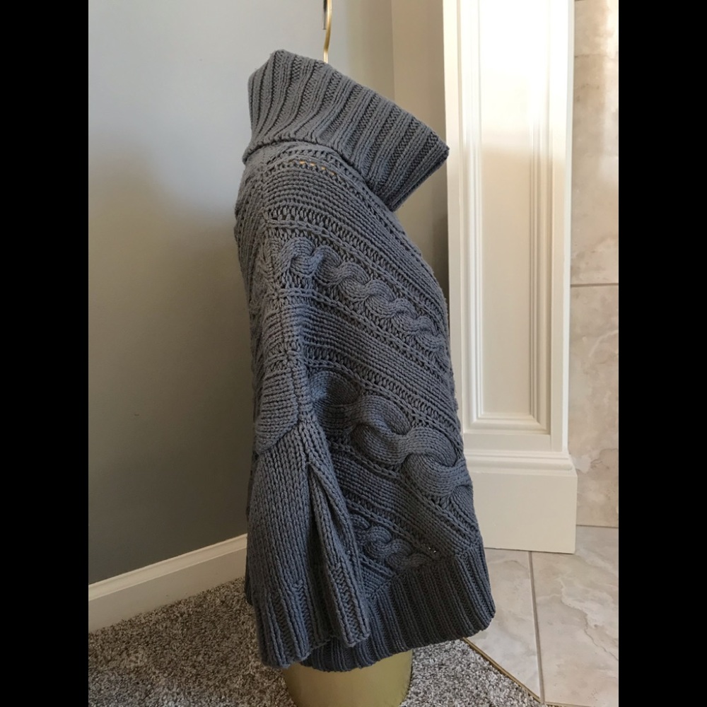 THEORY Cicconne knit Poncho sweater - Picture 6 of 9